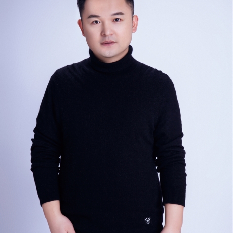  楊樹峰 設(shè)計師